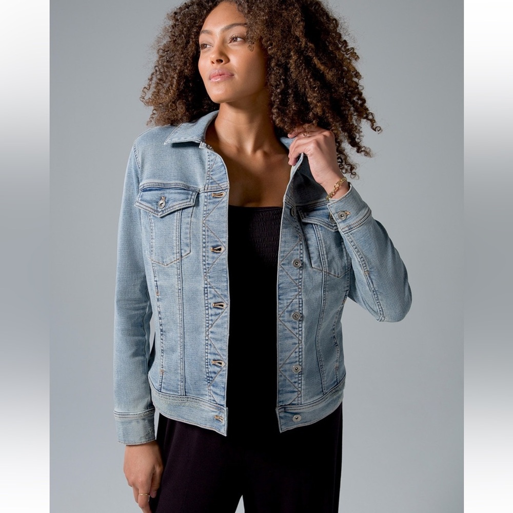 NWT Soma Stretch Denim Jacket Coastal Wash Size M